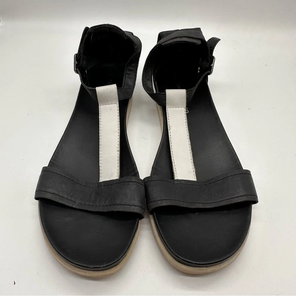 Franco Sarto T-Strap Black & White Leather Size 10 Sandals